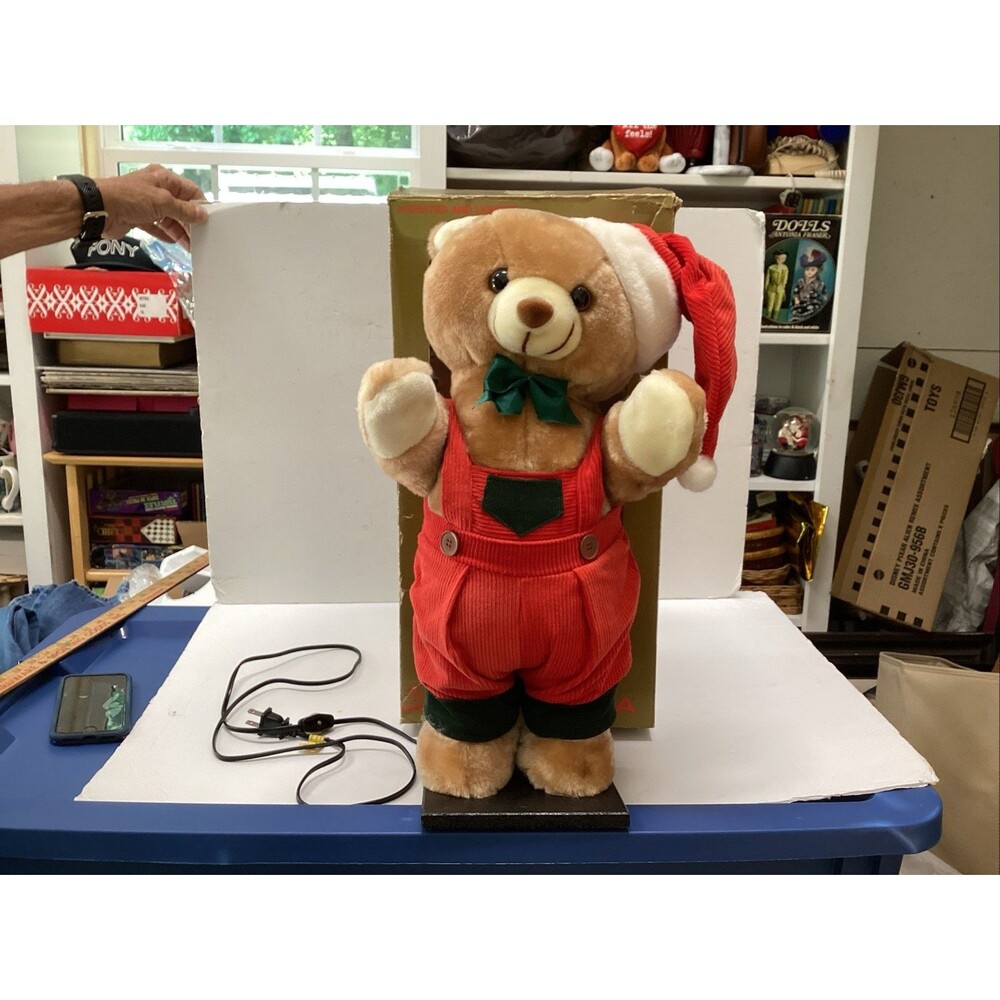 vintage animated  Christmas 19” teddy bear 1989 (works)